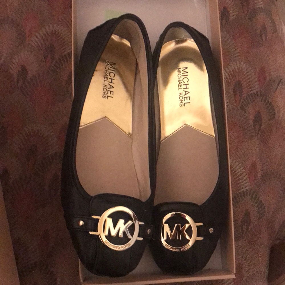 Black Michael Kors ballet flats